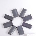 Permanente ferrietmagneet met fluxcoerciviteit voor energiebesparing en corrosiepreventie