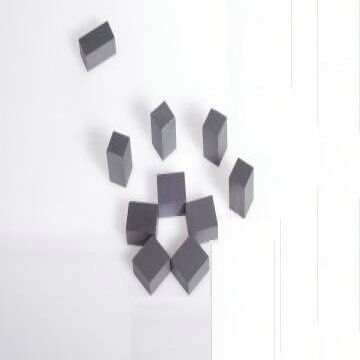 Zwarte permanente ferrietmagneten die remanentie leveren 0,3 tot 0,45 Tesla Magnetische componenten voor industrie en automatisering