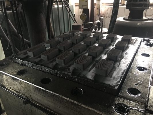 Aangepaste Stabiele Algemene Anisotrope Gesinterde Ferrietmagneet voor Generators