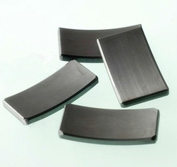 Norm 	De Magneet van de de Magneten4.5g/cm3 5.1g/Cm3 gelijkstroom Motor van het ferrietsegment